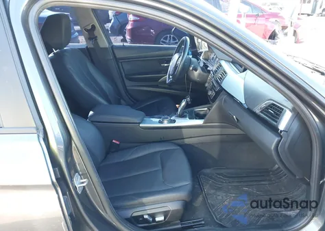 2017 BMW 320I z USA, uszkodzony, nr VIN WBA8A9C59HK619687